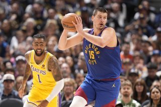 Nikola Jokic irrésistible lors des trois coups de la NBA. KEYSTONE/AP/David Zalubowski